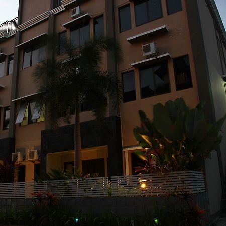 Puri Senggigi Hotel Mangsit Exterior photo